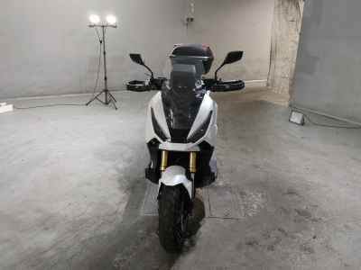 Honda X-Adv 750 2025