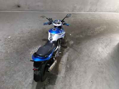 Suzuki GSR250