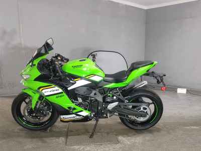 Kawasaki Ninja ZX-4RR 2024