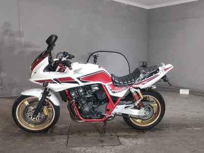 Honda CB400 Super Boldor 2012