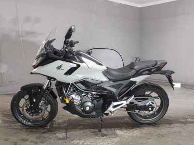 Honda NC750X DCT 2025