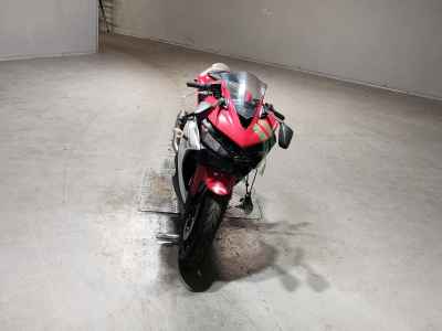 Yamaha YZF-R25 2015