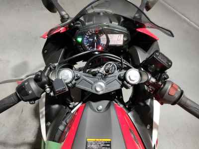 Yamaha YZF-R25 2015