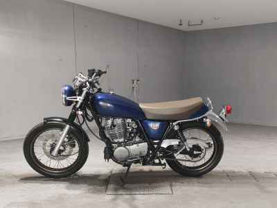 Yamaha SR400 2021