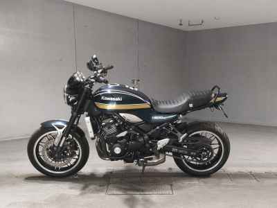Kawasaki Z900RS 2021