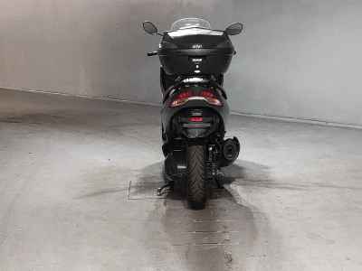 Suzuki Burgman 400 2018