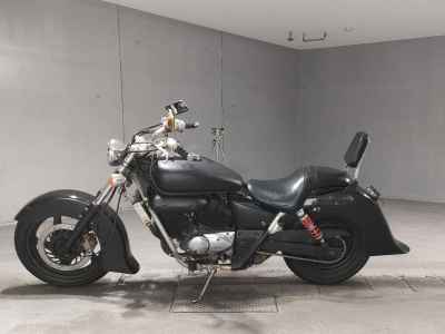 Honda Magna 250