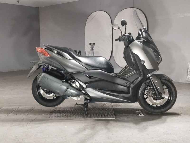 Yamaha XMAX 250