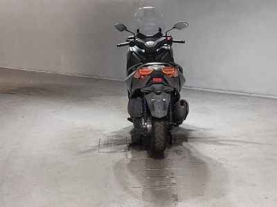 Yamaha XMAX 250