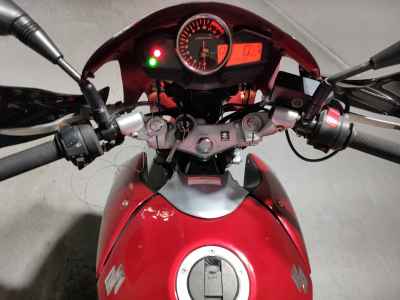 Suzuki GSR250