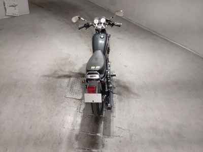 Yamaha SR400 2021