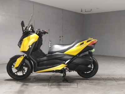 Yamaha XMAX 250