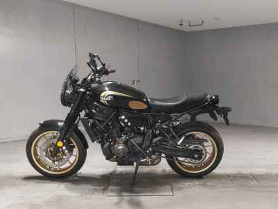 Yamaha XSR700 2023