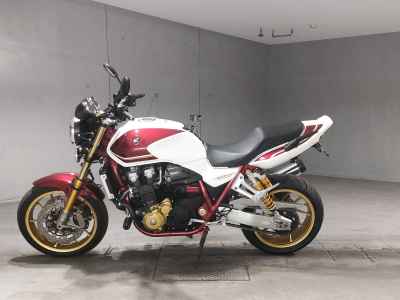 Honda CB1300SF 2023