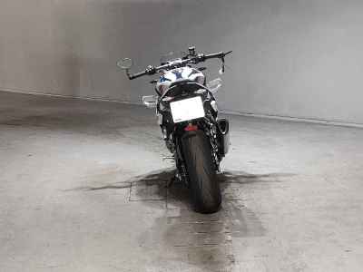 BMW M1000R 2023