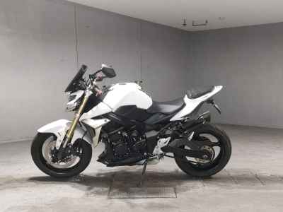 Suzuki GSR750 2012