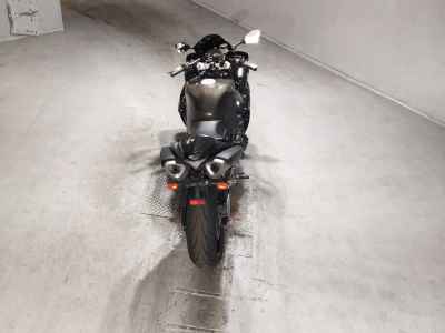 Yamaha YZF-R1 2011
