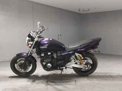 Yamaha XJR400