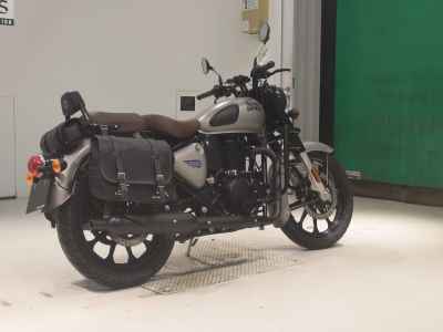 Royal Enfield Classic 350 2023