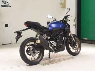 Honda CB250R 2019