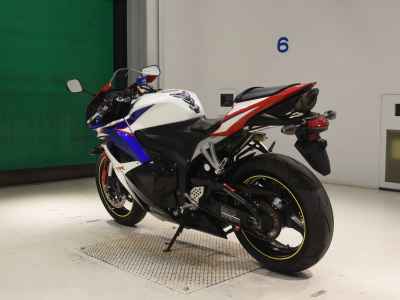 Honda CBR600RR 2011