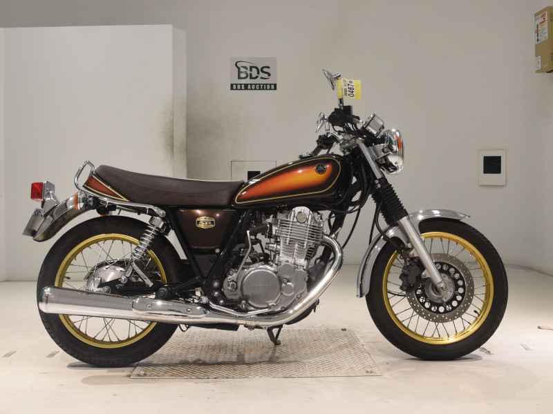 Yamaha SR400 2018