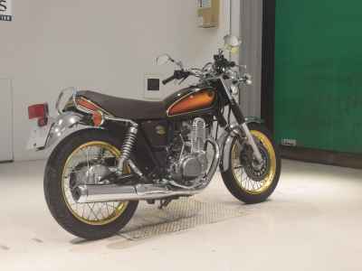 Yamaha SR400 2018
