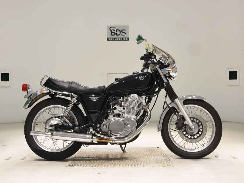 Yamaha SR400 2017