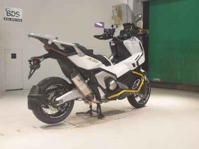 Honda X-Adv 750 2025