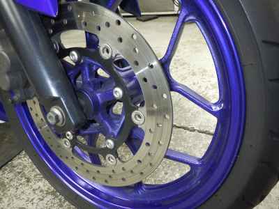 Yamaha YZF-R25 2017