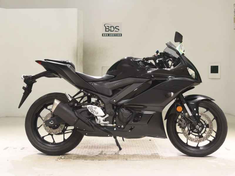 Yamaha YZF-R25 2021