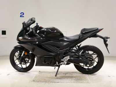 Yamaha YZF-R25 2021