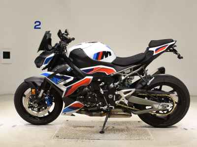 BMW M1000R 2026