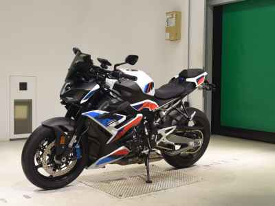 BMW M1000R 2026