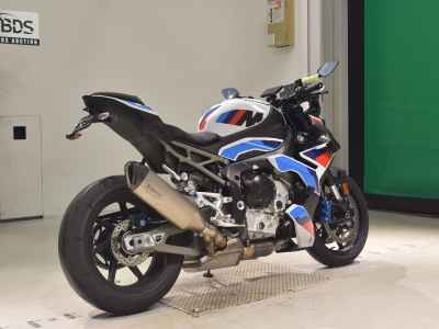 BMW M1000R 2026