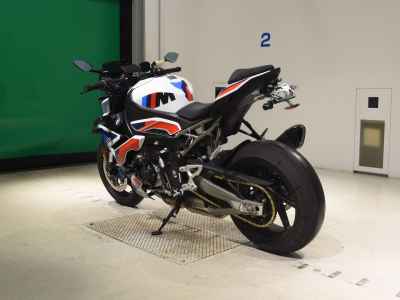 BMW M1000R 2026