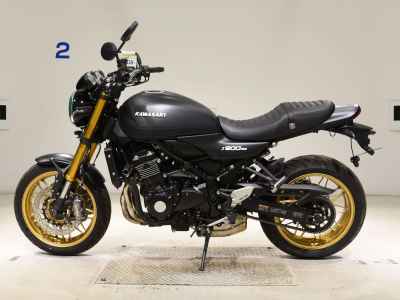 Kawasaki Z900RS SE 2025