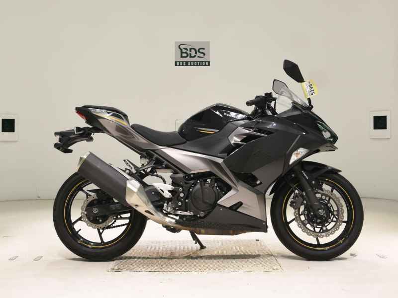 Kawasaki Ninja 400 2021