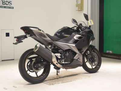 Kawasaki Ninja 400 2021