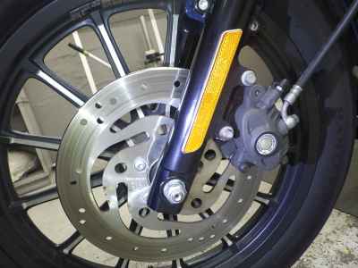 Harley-Davidson Sportster Iron XL883N 2013