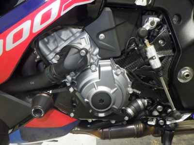 BMW M1000R 2023