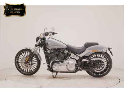 Harley-Davidson Breakout FXBR1920 2024