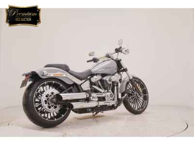 Harley-Davidson Breakout FXBR1920 2024
