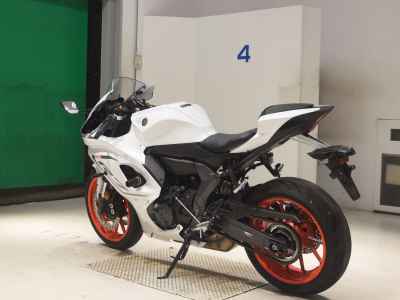 Yamaha YZF-R7 2023