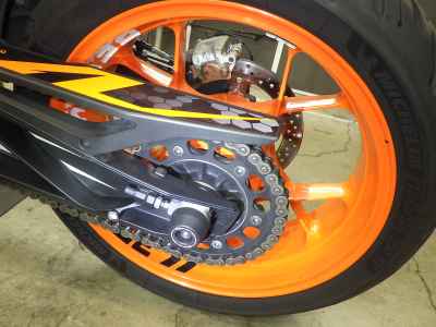 KTM 890 Duke R 2023