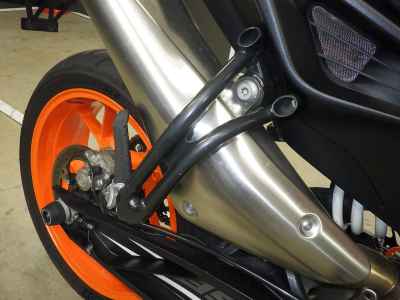 KTM 890 Duke R 2023