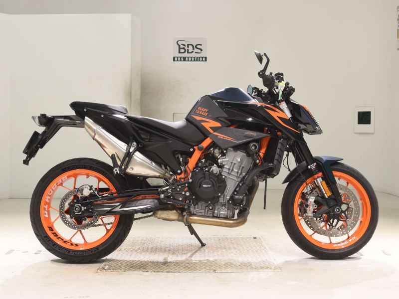 KTM 890 Duke R 2023