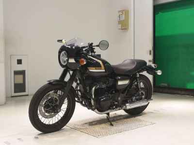 Kawasaki W800 2022