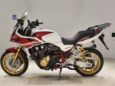 Honda CB1300 Super Boldor 2023