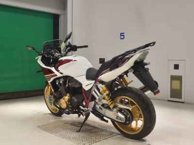 Honda CB1300 Super Boldor 2023